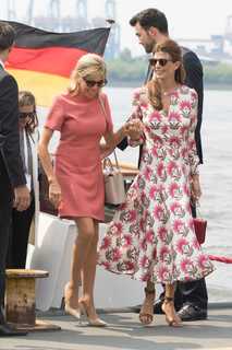 Juliana Awada feet photo 10