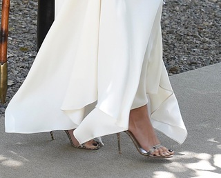 Juliana Awada feet photo 3