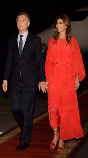 Juliana Awada feet photo 3
