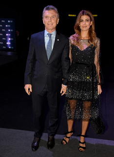 Juliana Awada feet photo 2
