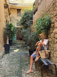 Juliana Awada feet photo 18