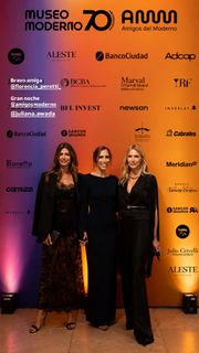 Juliana Awada feet photo 5