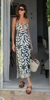 Juliana Awada feet photo 1