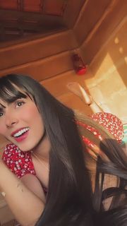 Juliana Caetano feet photo 1