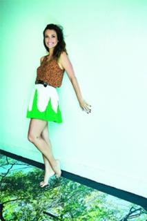 Juliana Didone feet photo thumbnail