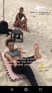 Juliana Didone feet photo thumbnail