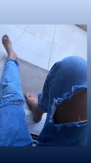 Juliana Didone feet photo thumbnail