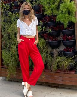 Juliana Didone feet photo thumbnail