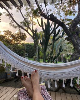 Juliana Didone feet photo thumbnail