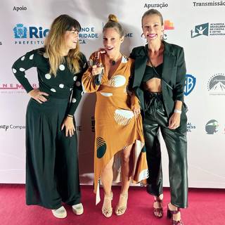 Juliana Didone feet photo thumbnail