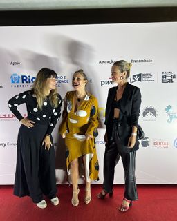 Juliana Didone feet photo thumbnail