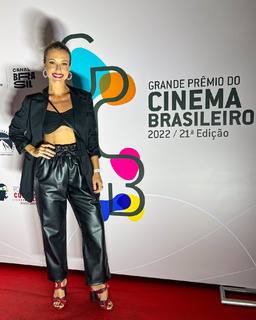 Juliana Didone feet photo thumbnail