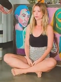 Juliana Didone feet photo thumbnail