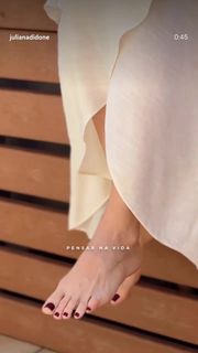 Juliana Didone feet photo 4