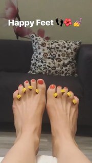 Juliana Harkavy feet photo 10