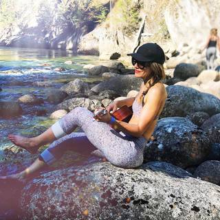 Juliana Harkavy feet photo 2