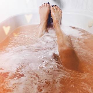 Juliana Harkavy feet photo 1