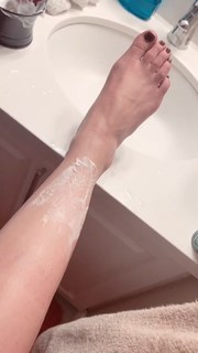 Juliana Harkavy feet photo 18