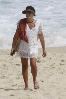 Juliana Knust feet photo 17