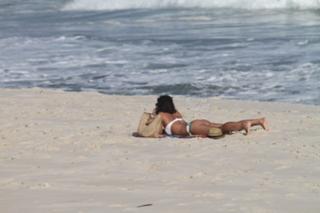 Juliana Knust feet photo 16