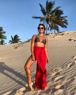 Juliana Knust feet photo 4