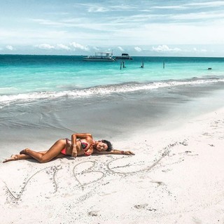 Juliana Knust feet photo 5