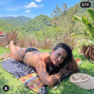 Juliana Knust feet photo 7