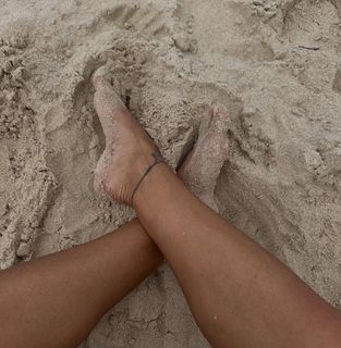Juliana Knust feet photo 7