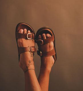 Juliana Knust feet photo 4
