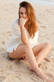 Juliana Lohmann feet photo 6