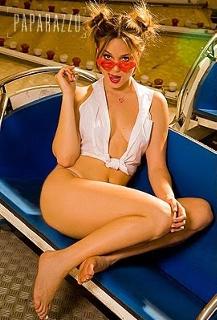 Juliana Lohmann feet photo 15