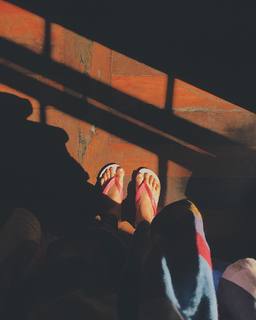 Juliana Lohmann feet photo 1