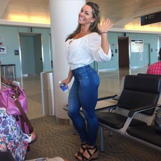 Juliana Malacarne feet photo 1