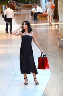 Juliana Paes feet photo thumbnail