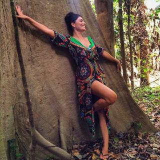 Juliana Paes feet photo thumbnail