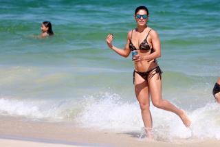 Juliana Paes feet photo thumbnail