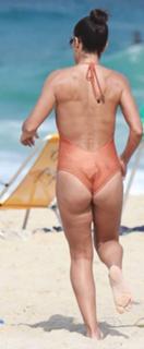 Juliana Paes feet photo thumbnail