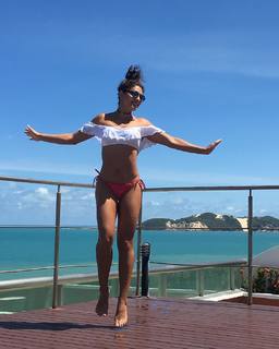 Juliana Paes feet photo thumbnail