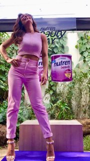Juliana Paes feet photo thumbnail