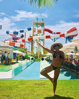 Juliana Paes feet photo thumbnail