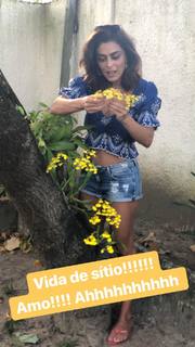 Juliana Paes feet photo thumbnail