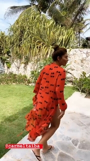 Juliana Paes feet photo thumbnail