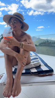 Juliana Paes feet photo thumbnail