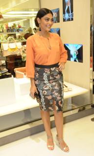 Juliana Paes feet photo thumbnail