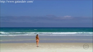 Juliana Paiva feet photo thumbnail
