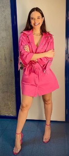 Juliana Paiva feet photo thumbnail