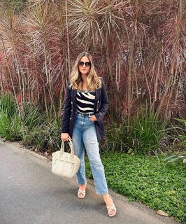 Juliana Paiva feet photo thumbnail