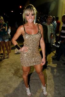 Juliana Salimeni feet photo thumbnail