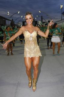 Juliana Salimeni feet photo thumbnail