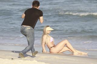 Juliana Salimeni feet photo thumbnail